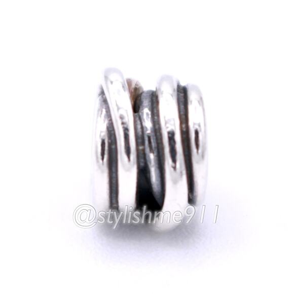 Authentic PANDORA Ring Cluster Charm - 790153 - Picture 8 of 10